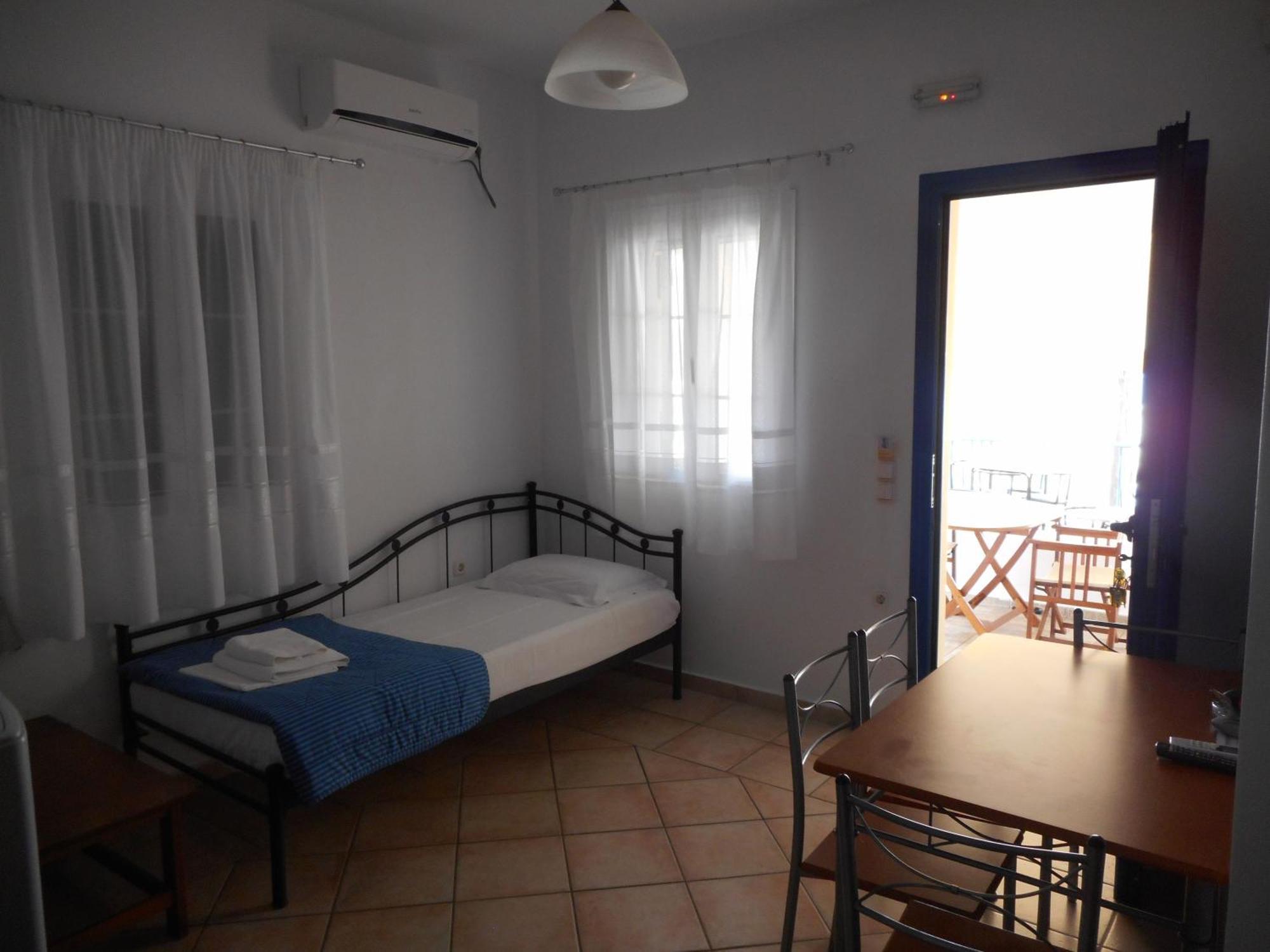 Pantonia Apartments Agia Pelagia  Bagian luar foto