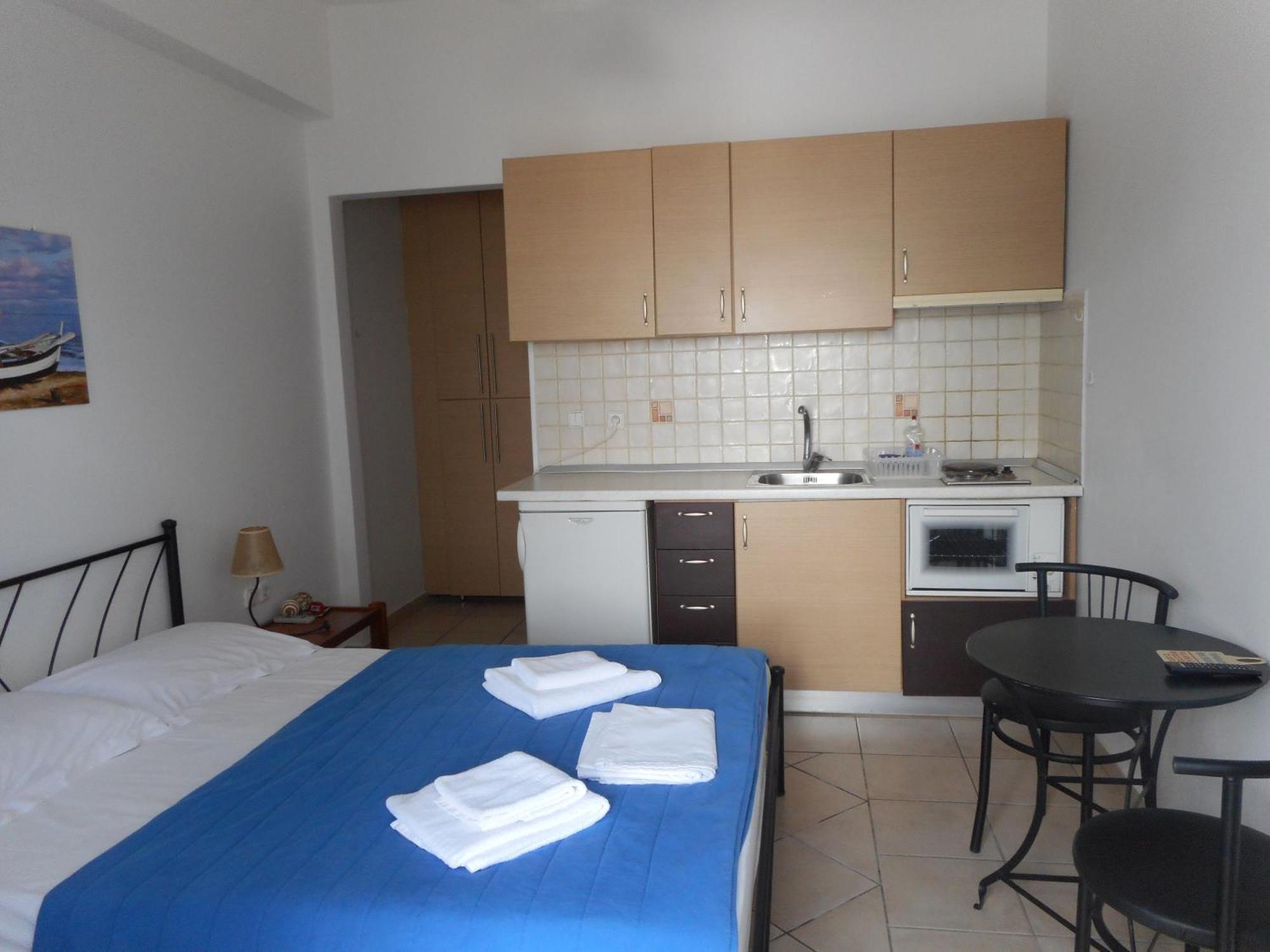 Pantonia Apartments Agia Pelagia  Bagian luar foto
