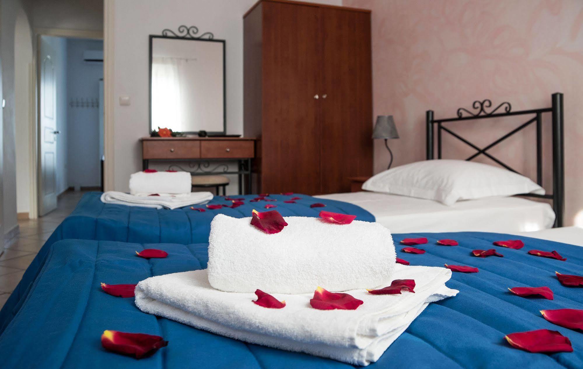 Pantonia Apartments Agia Pelagia  Bagian luar foto