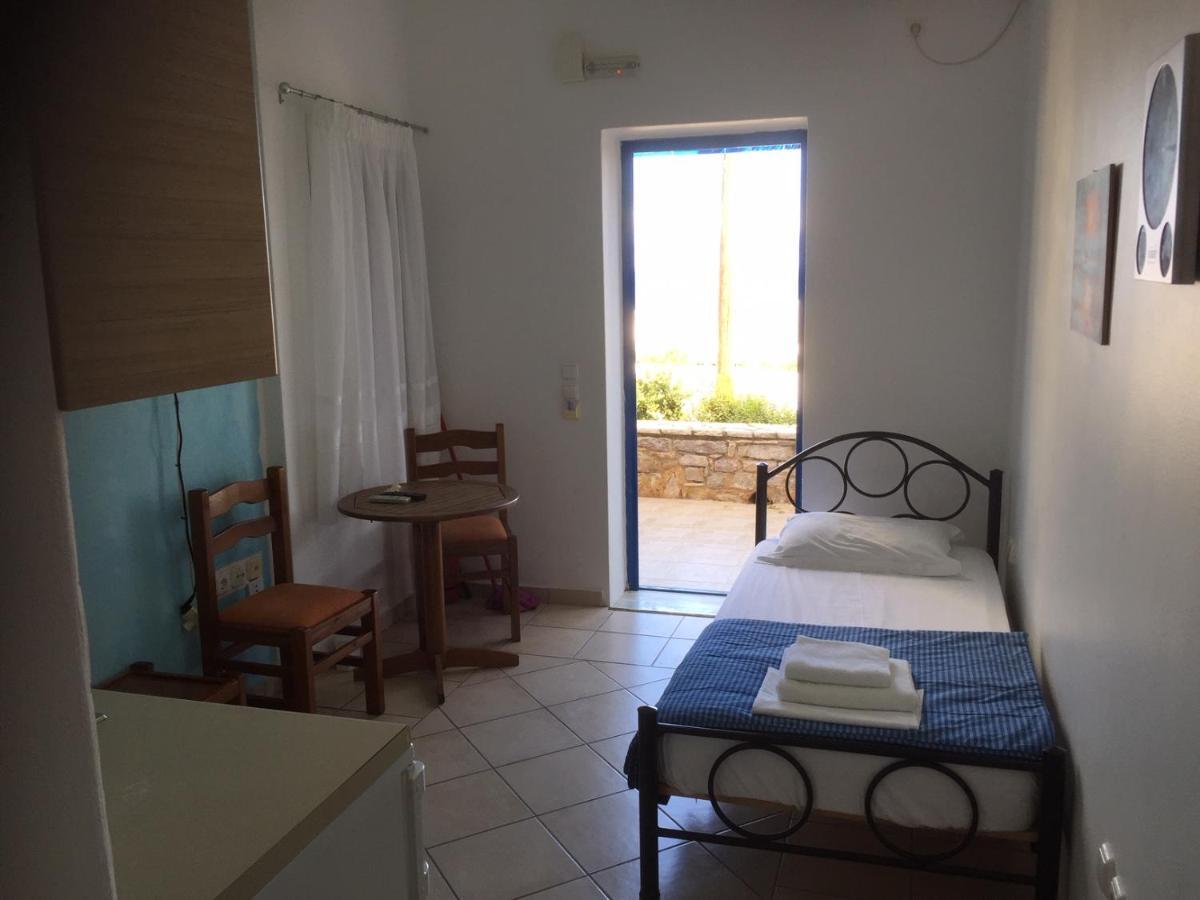 Pantonia Apartments Agia Pelagia  Bagian luar foto